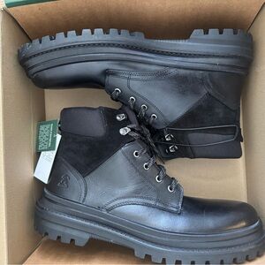 Kamik Men’s Insulated Boots – Size 13 – Black – New in Box